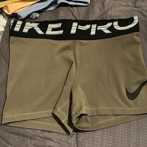 New, no tags, never worn